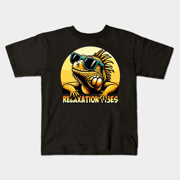 Relaxation Vibes: Iguana T-Shirt for Sun Seekers Kids T-Shirt by chems eddine